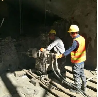 合山水下抗分散灌浆料特点 水下不分散注浆料介绍