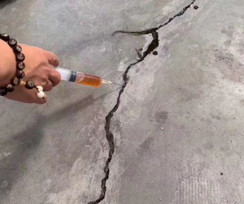 合山混凝土裂缝修补技术详解​