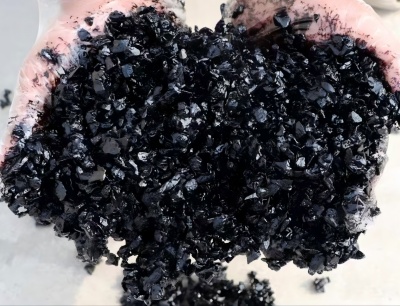 合山沥青冷补料（沥青砂）的优势特点与施工流程解析